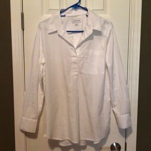 Liz Claiborne medium cotton button up. New.